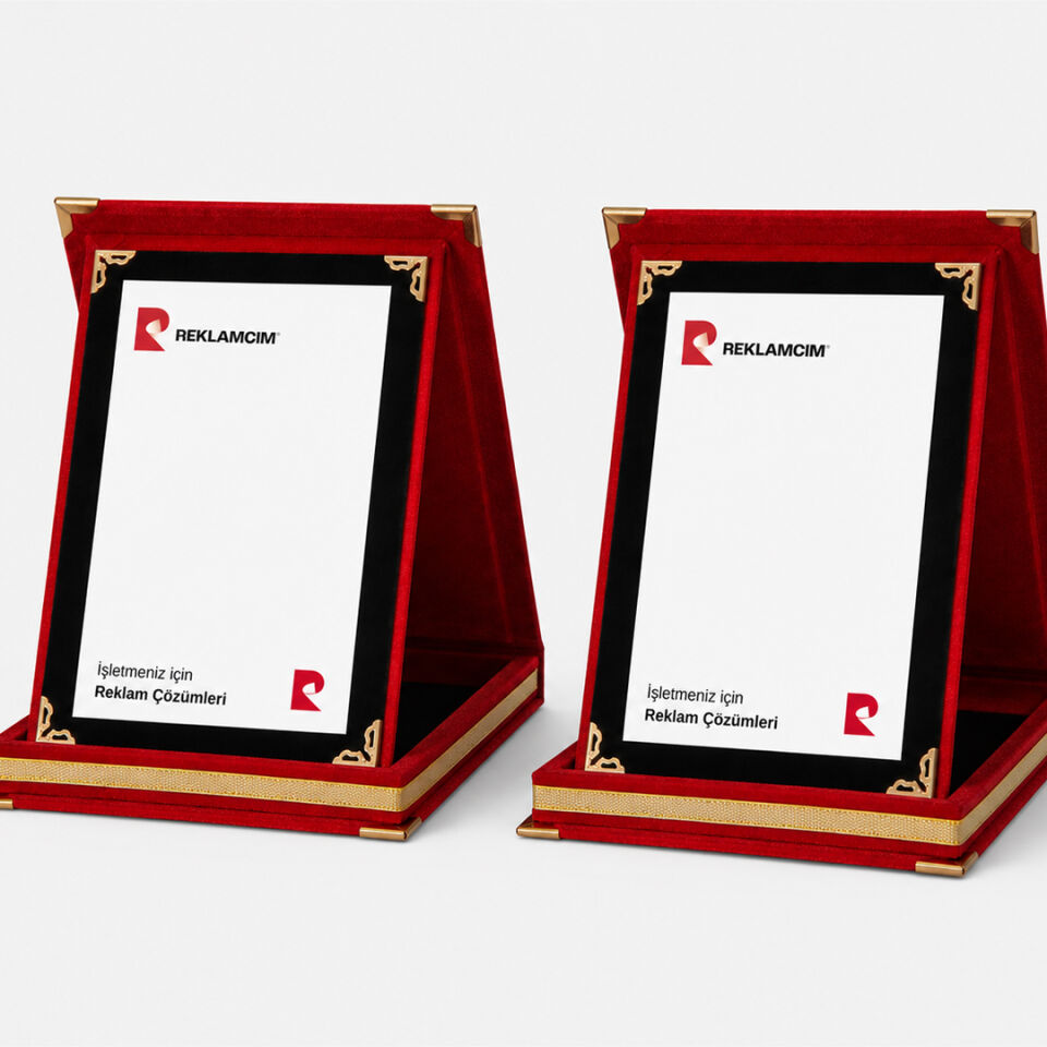 Plaket