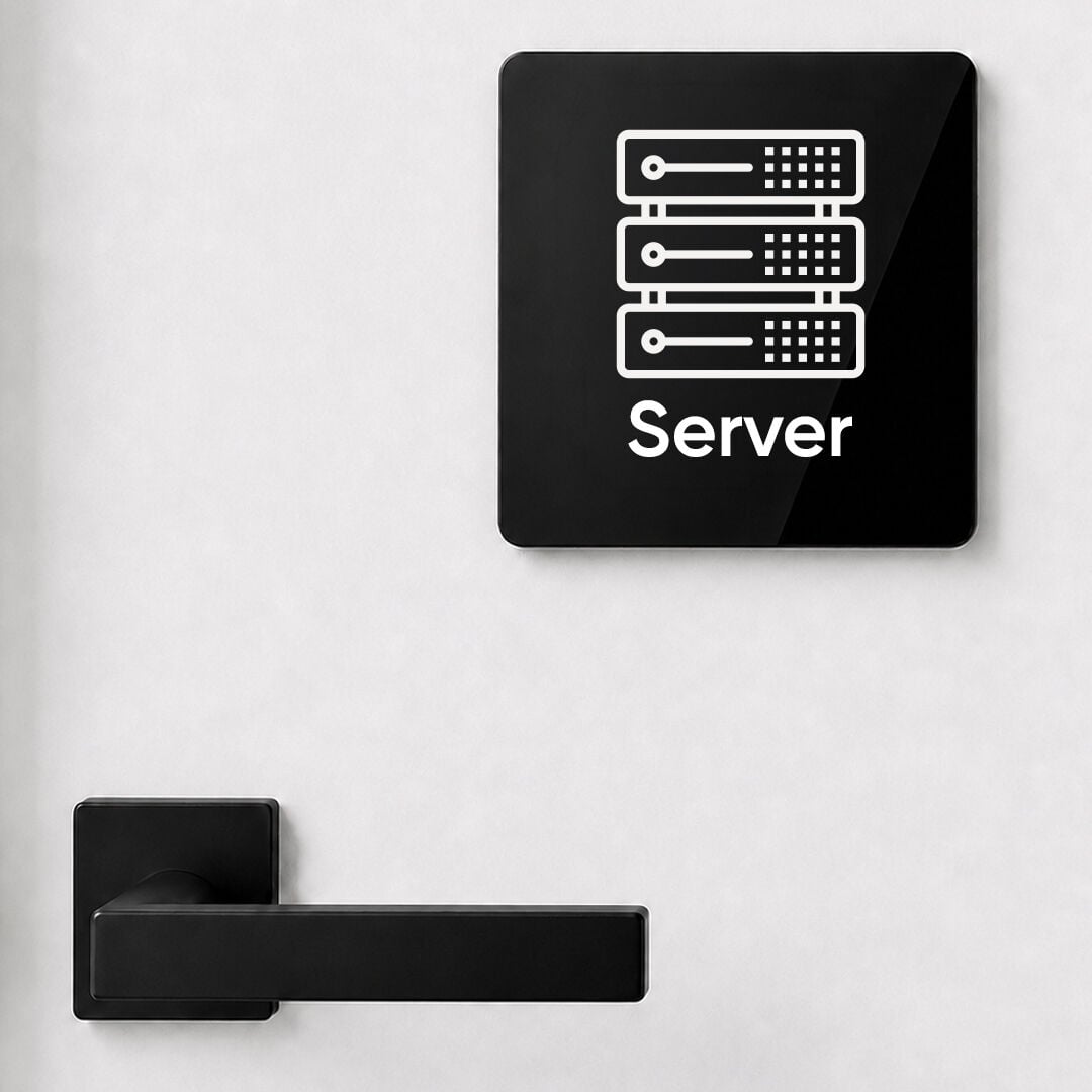 Server Odası Kapı İsimliği