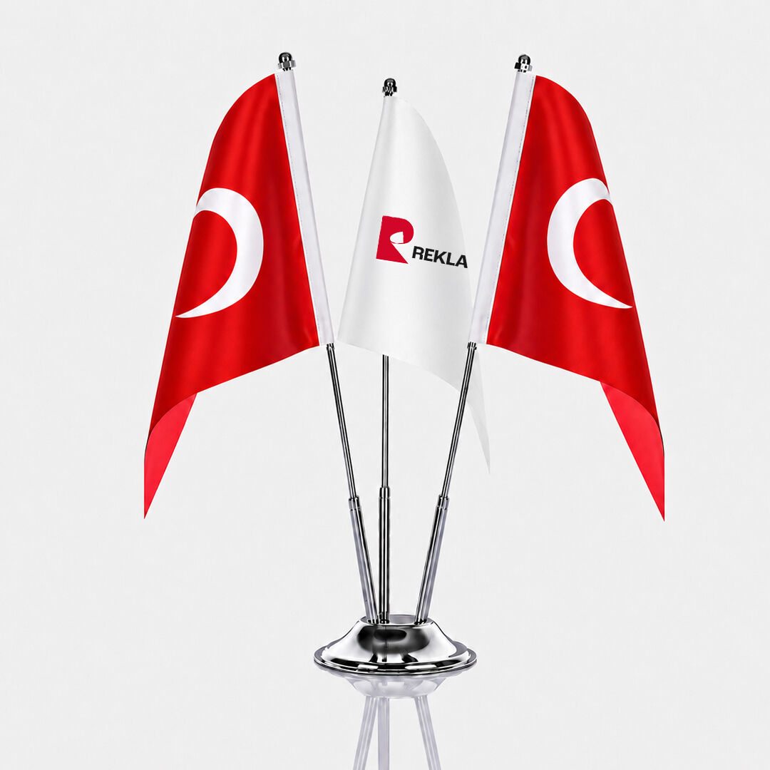 Üçlü Masa Bayrağı